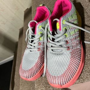 Womens sneakers